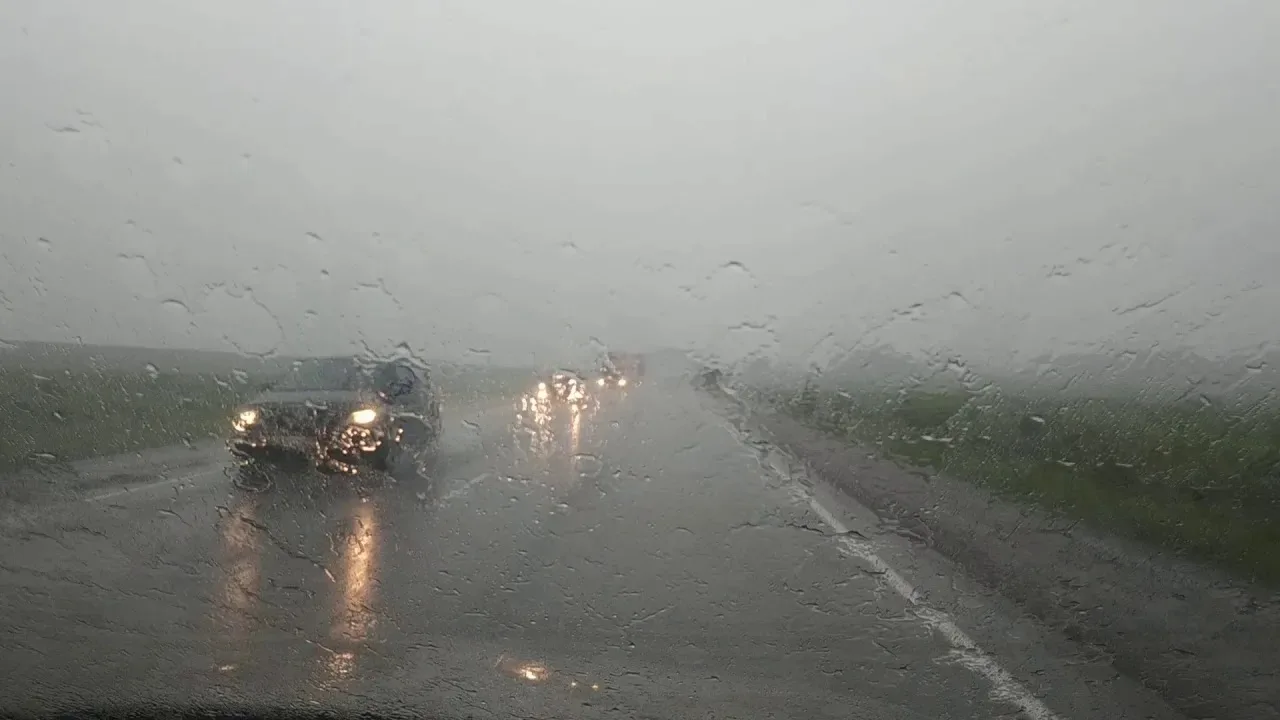 ⚡🌧️Внимание! Штормовое предупреждение