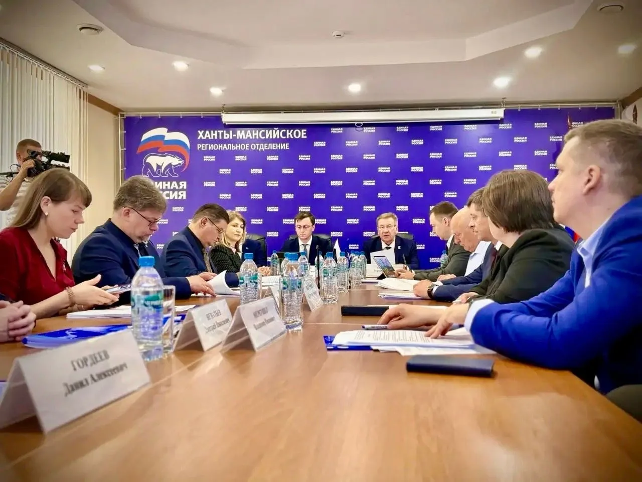 В Югре подвели итоги предварительного голосования «Единой России»