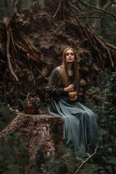 🍂 Осень пахнет не листвой, а лесной ведьмой