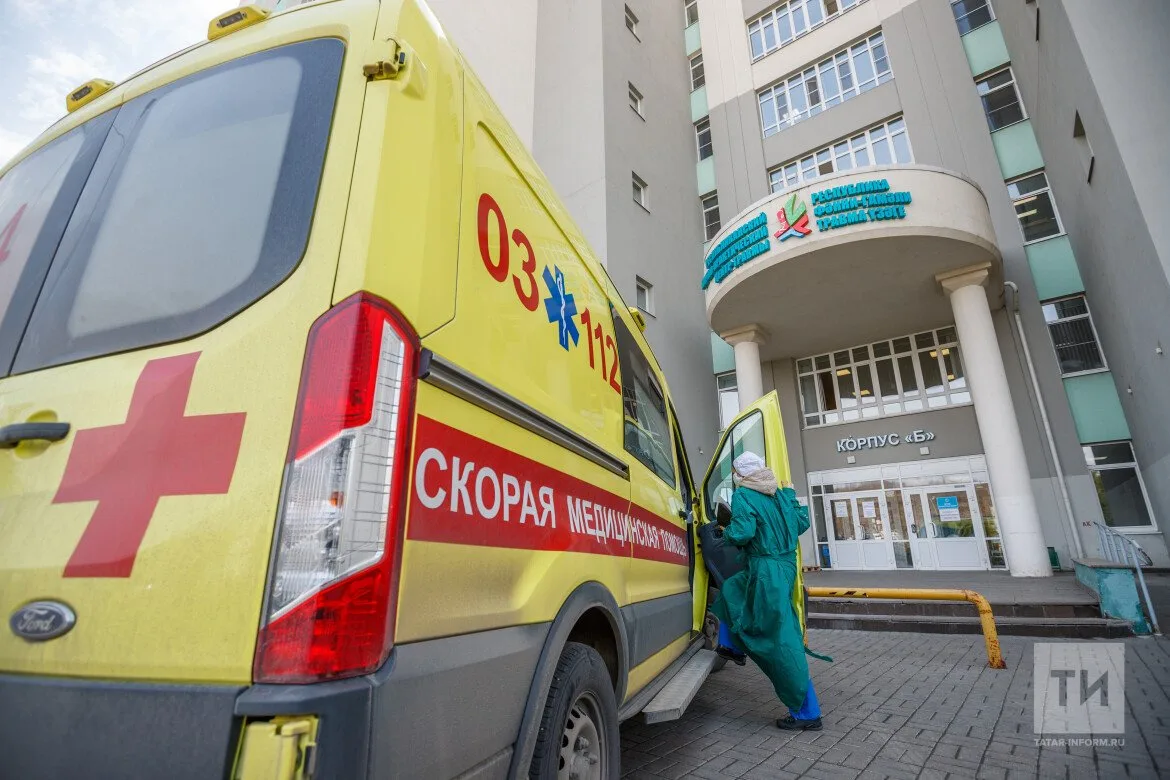 Фельдшеры в Казани дважды спасли пенсионера от клинической смерти