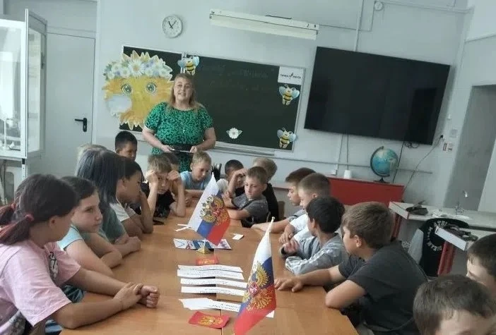 В пришкольном лагере Берёзовской СОШ библиотекарь провела увлекательную игру-путешестви...