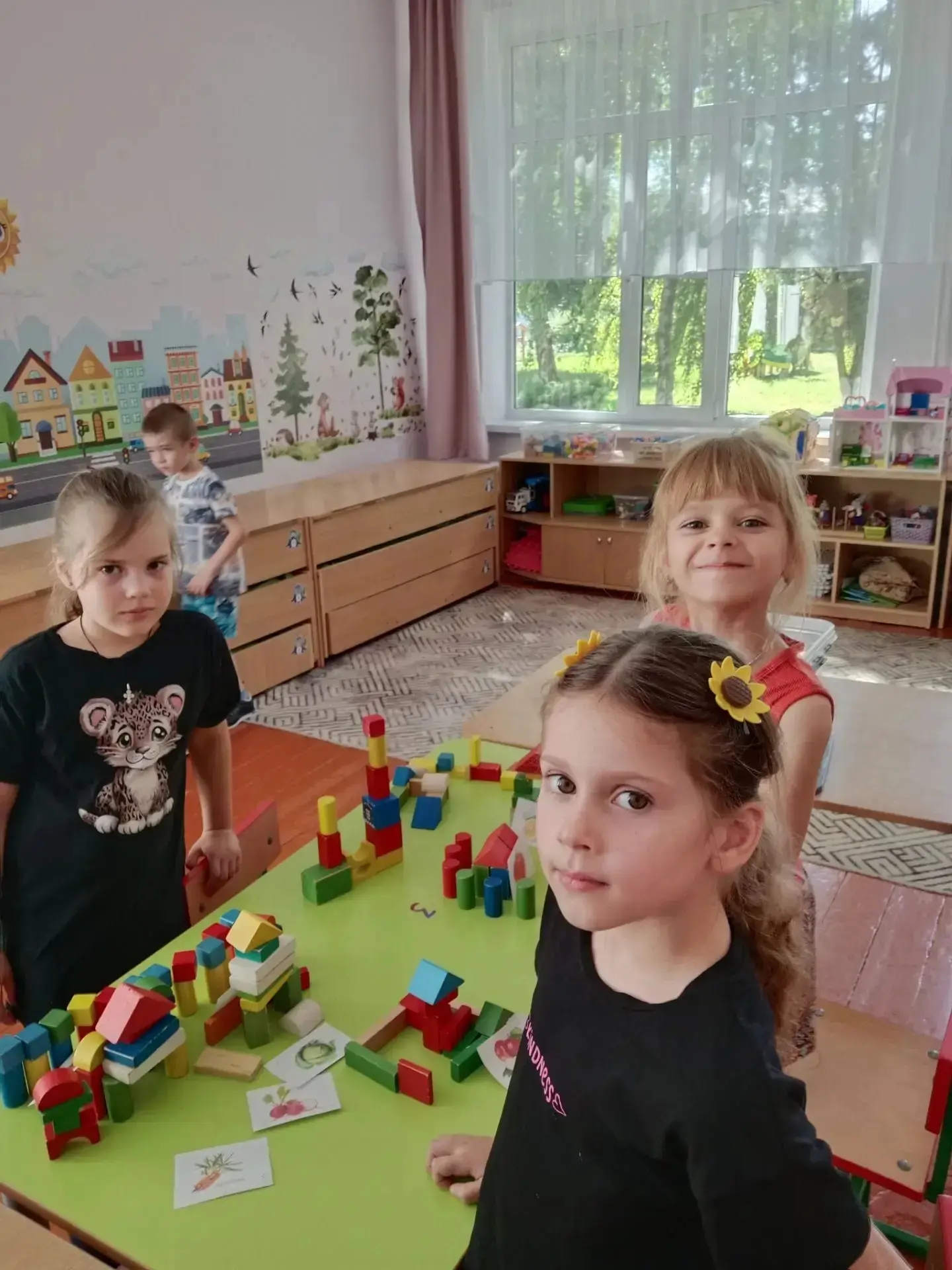 В  смешанной дошкольной  группе «Почемучки» прошла насыщенная и познавательная «Витаминная неделя». 