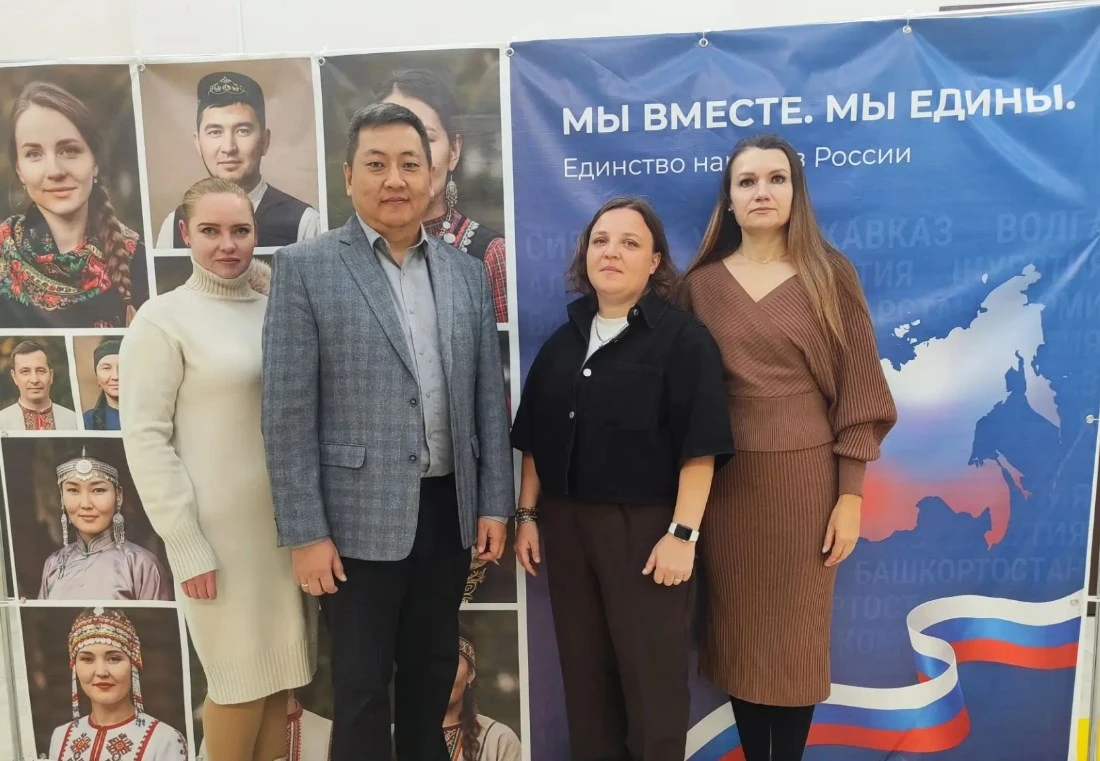 Четыре новых работника культуры осваиваются в поселке Сеймчан на Колыме