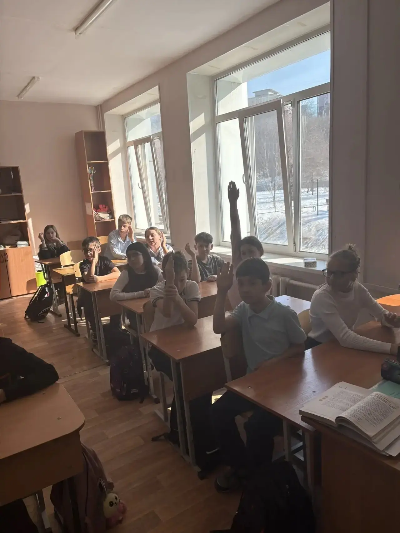 🚑 НЕ ПРОСТО УРОК, А ШКОЛА ЮНЫХ СПАСАТЕЛЕЙ!  Недавно в юнармейском отряде 5 «А» класса прошло крутое 