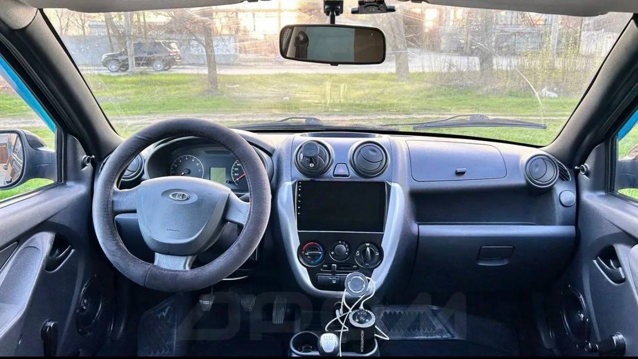 Продаю Lada Grant 12-го года я собственник все вопросы по телефону