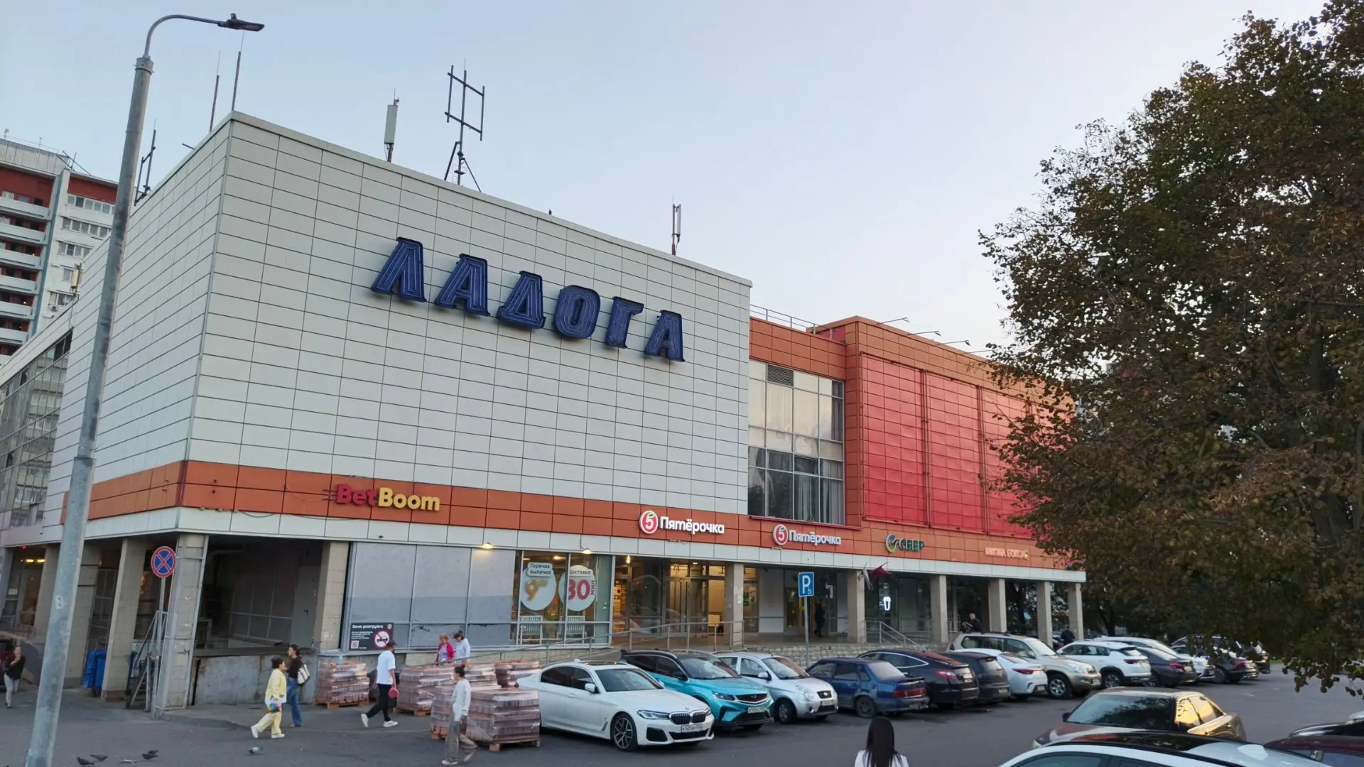 🎬 Кинотеатр «Ладога»: закрытый, но не пустой