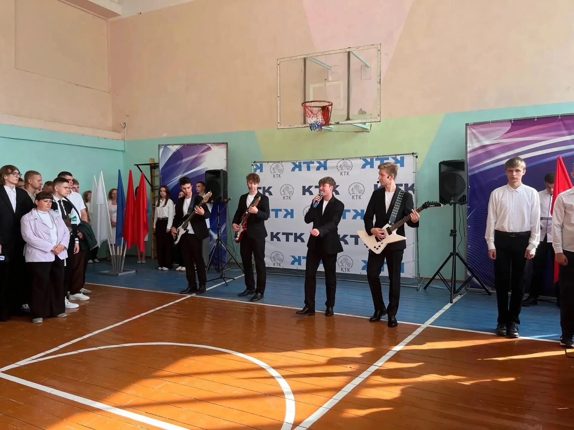 🎉 Первый звонок — и новый учебный год официально открыт! 🎉