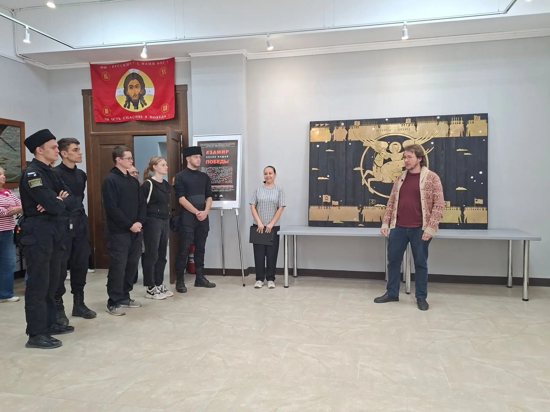 Сегодня, в канун праздника Дня Воссоединения, одного из главных в истории Донецкой Наро...