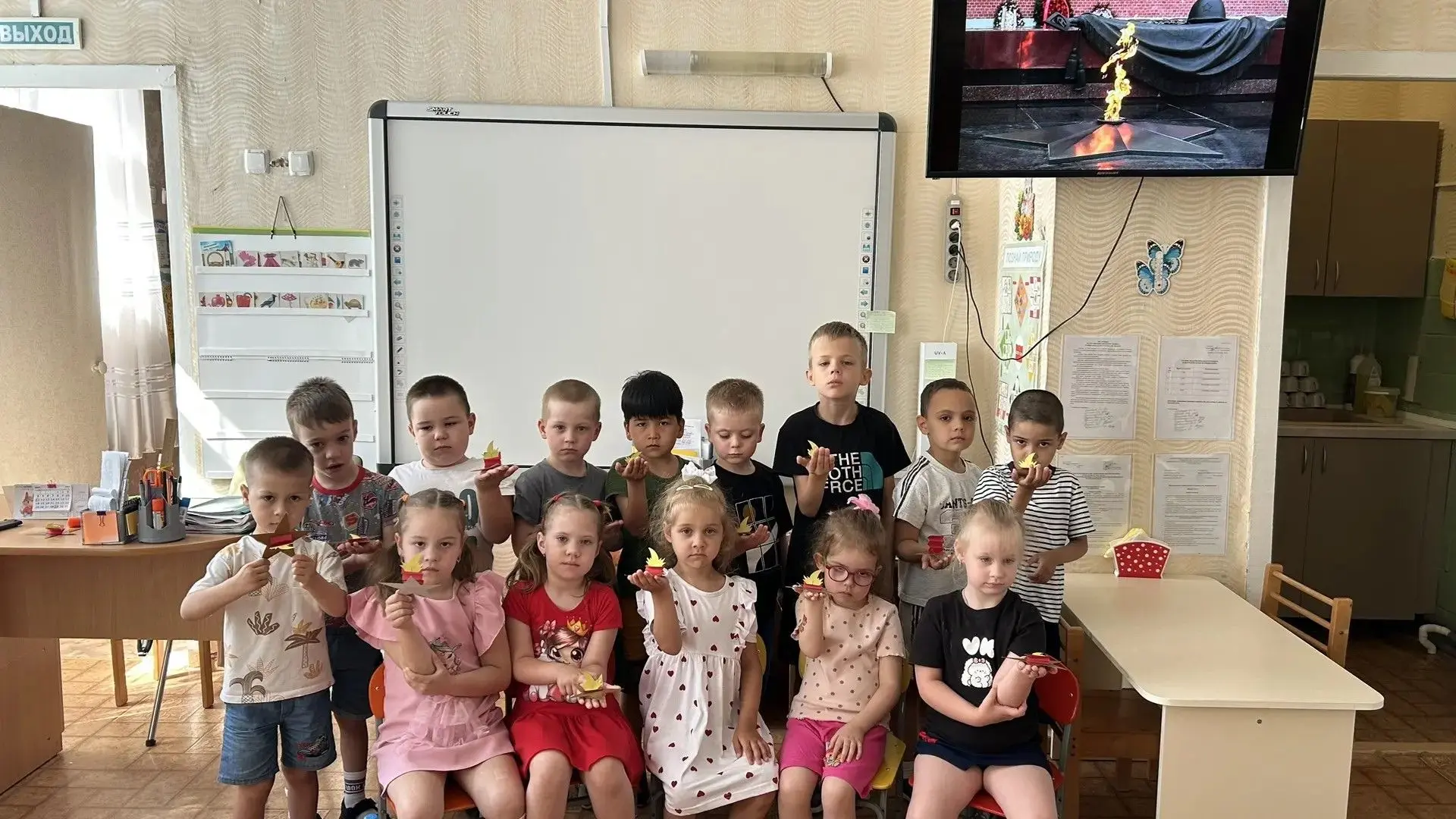 День памяти и скорби — важный день, когда мы вспоминаем тех, кто отдал свою жизнь ради ...