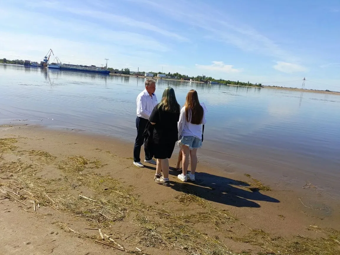⚠️ ВНИМАНИЕ — ДЕТИ У ВОДЫ!

Уважаемые жители города Балаково!

Летняя пора в разгаре, и, несмотря на