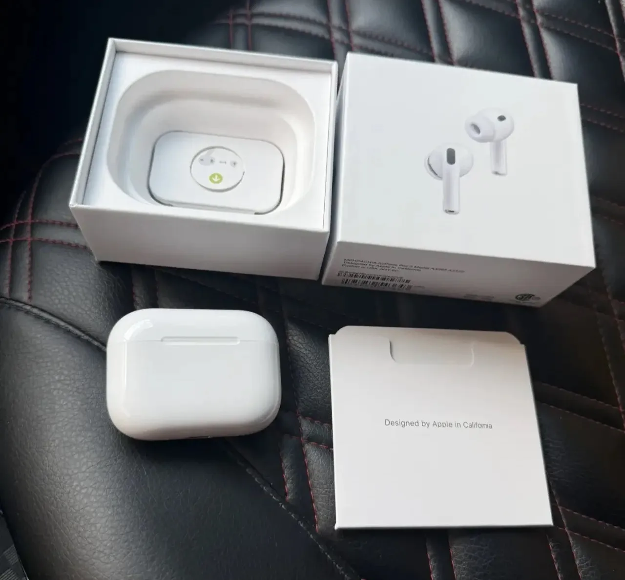 Продам AirPods Pro 3 с шумоподавлением. Новые, не оригинал, не пригодились. В подарок ч...