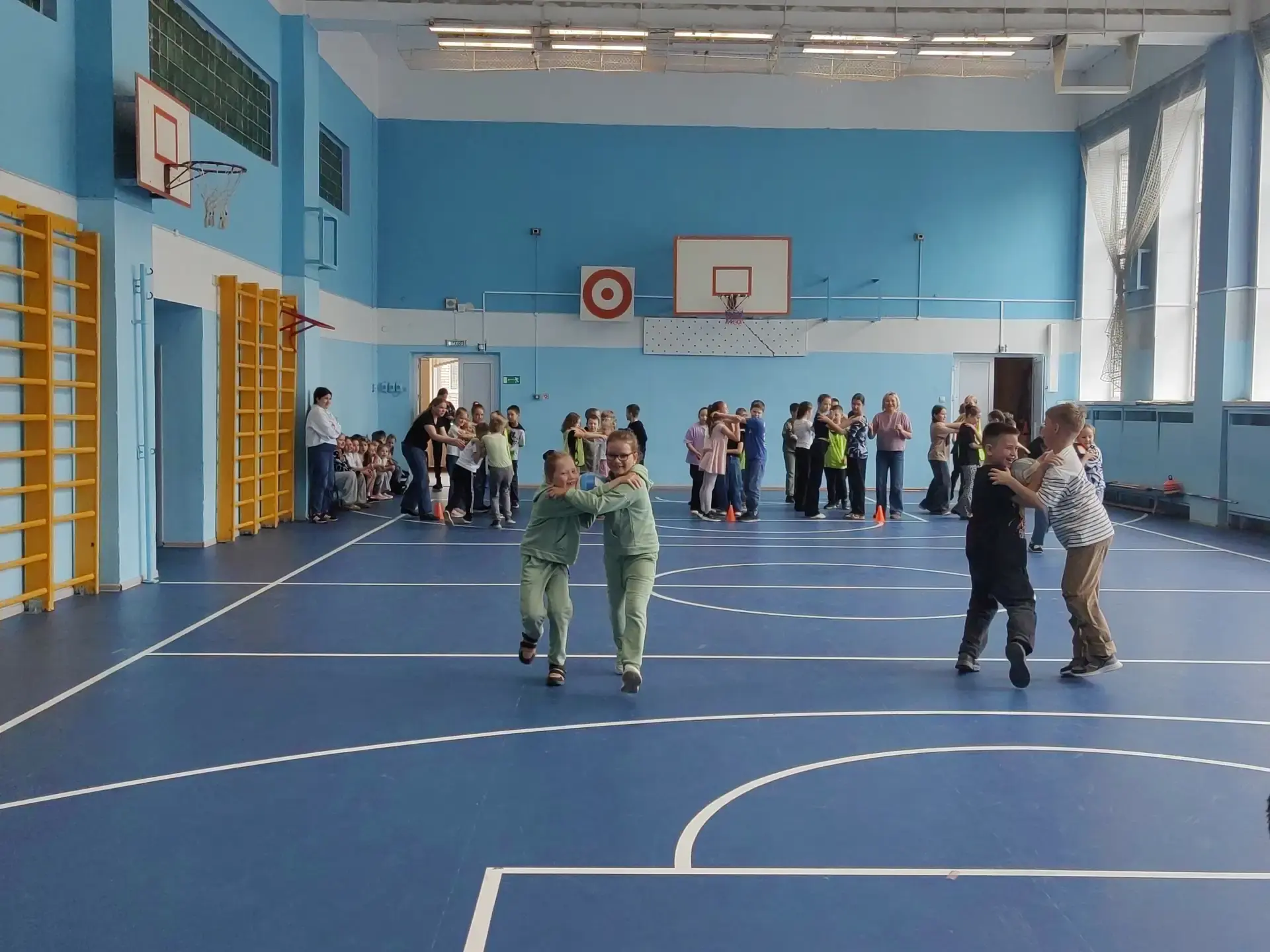 🎉 12‑й день в лагере — полон творчества и веселья! 🎉

Утро началось с увлекательных мастер‑классов