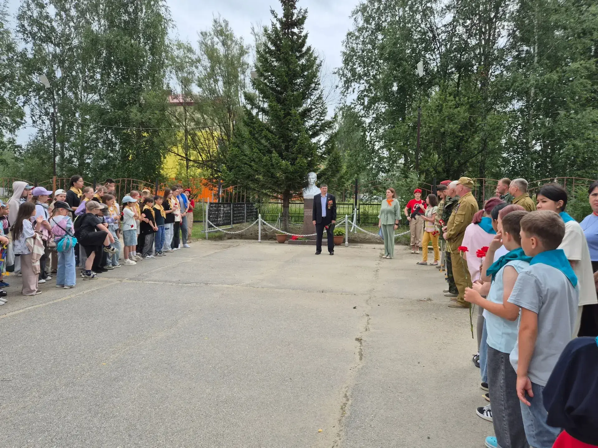 1 июля — День ветеранов боевых действий
Сегодня, в этот памятный день, в нашем пришкольном лагере со