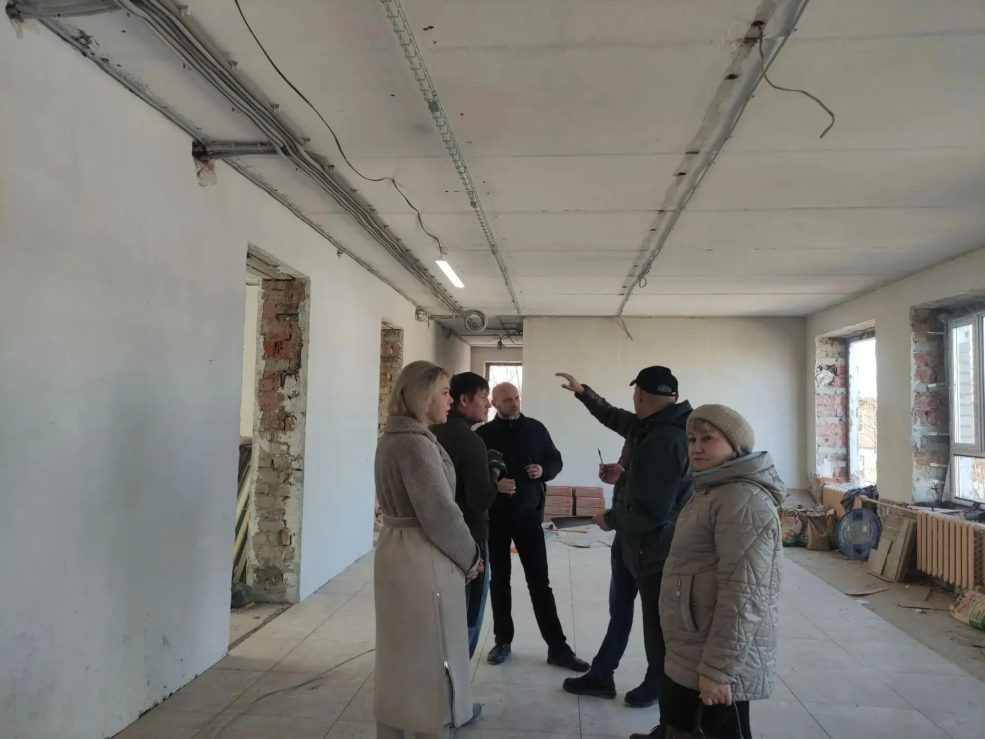 В Чебоксарах продолжается масштабная модернизация образовательных учреждений: ход работ в СОШ 35 и Г