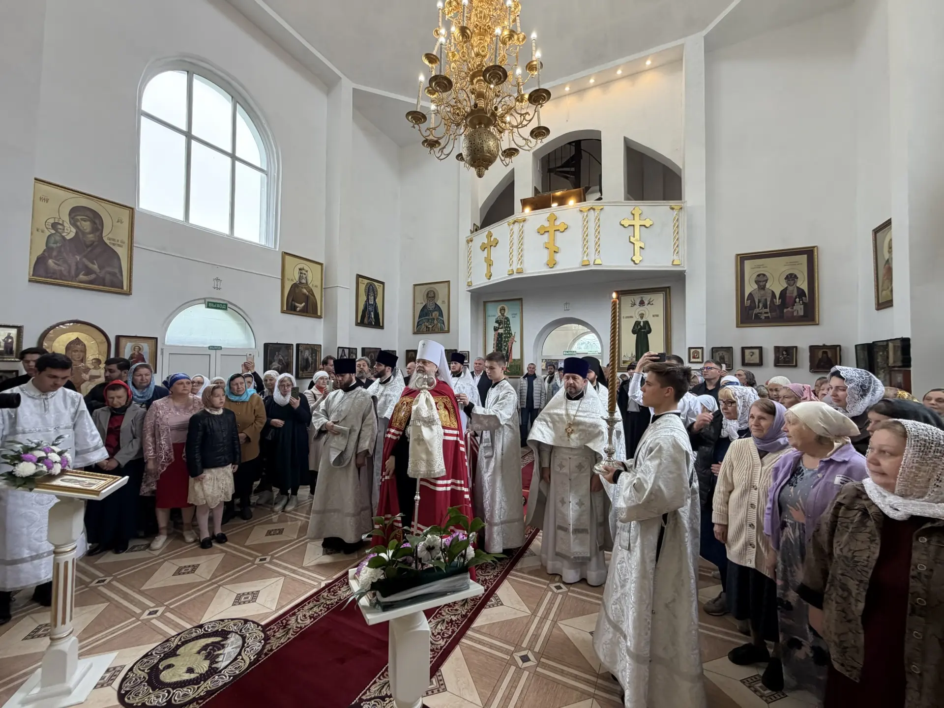 Митрополит Меркурий совершил Великое освящение храма Святой Троицы в селе Самарское  Глава Донской м