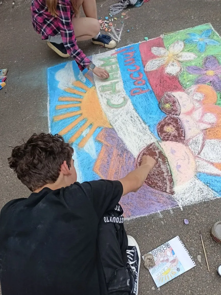 🎨 В преддверии Дня России учащиеся художественного отдела Детской школы искусств № 3 г...