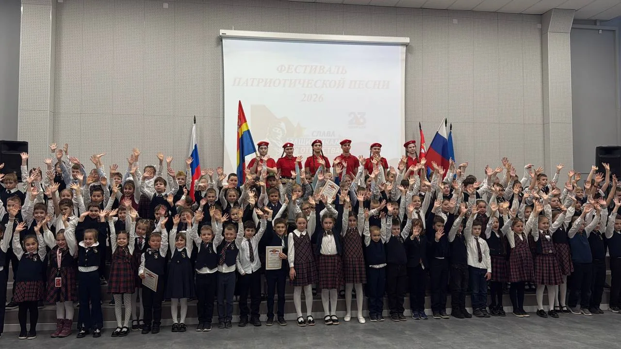 Фестиваль патриотической песни🇷🇺  С большим успехом прошёл фестиваль патриотической песни! Ученики н