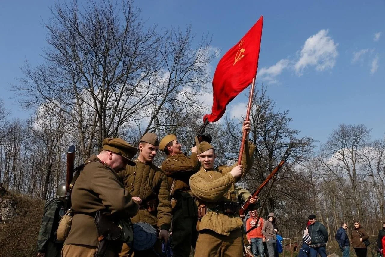 В воскресенье на территории музея «Форт №5» пройдёт военно-историческая реконструкция.  📆️ 5 апреля,