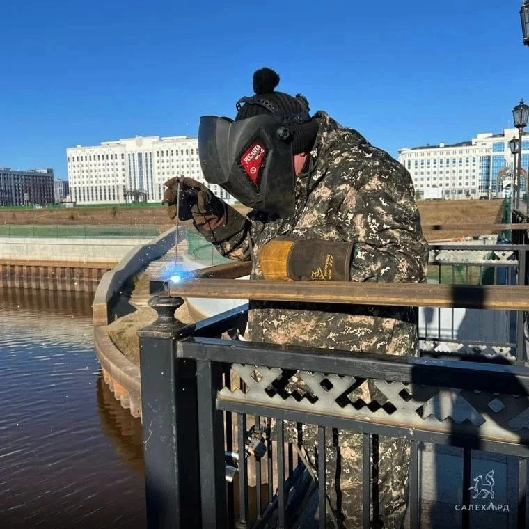 После трагической гибели подростка на набережной Салехарда установят спасательные круги.