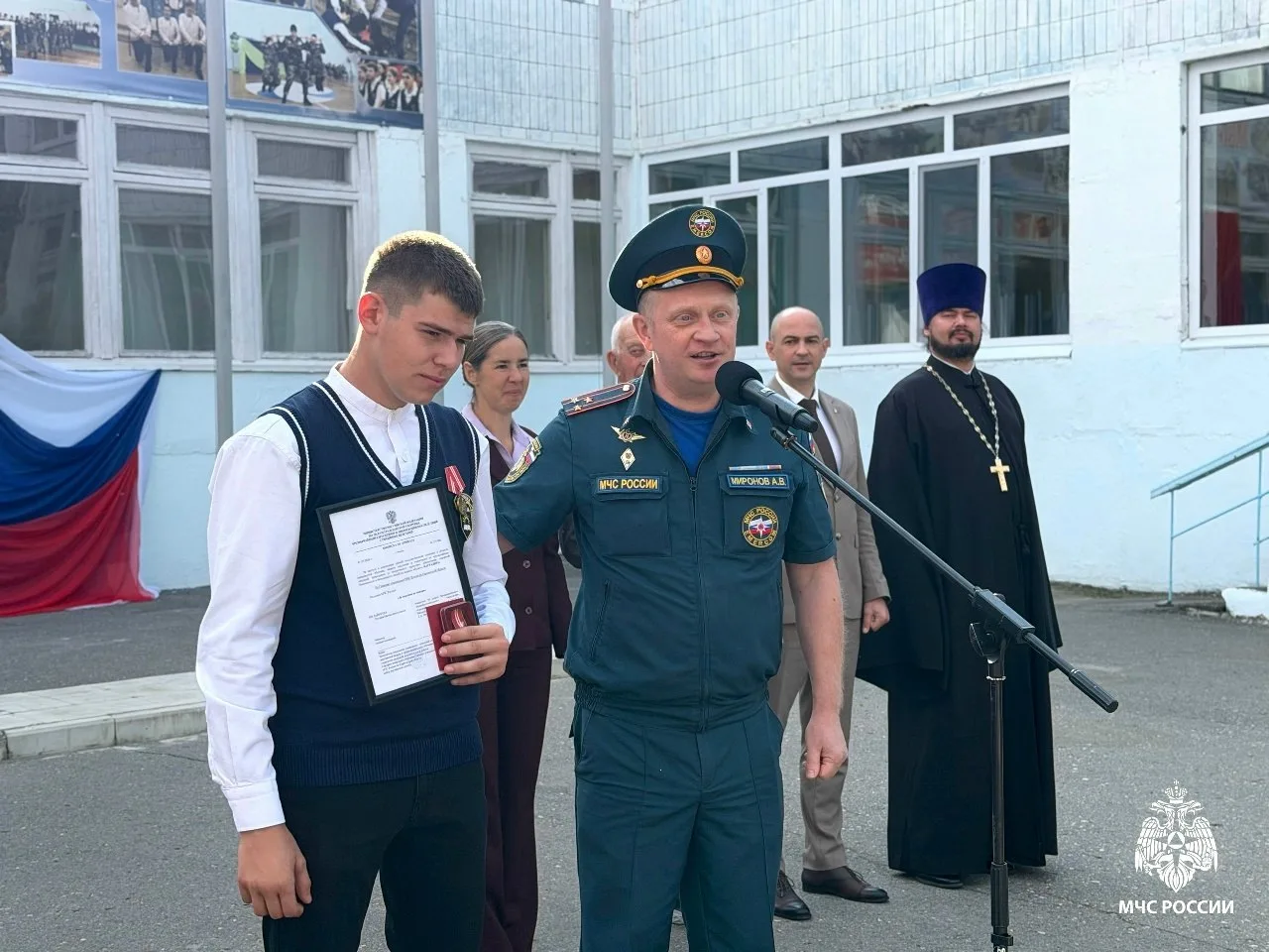 Школьник из Вязовки Руслан Зайнуев получил медаль "За спасение на пожаре".