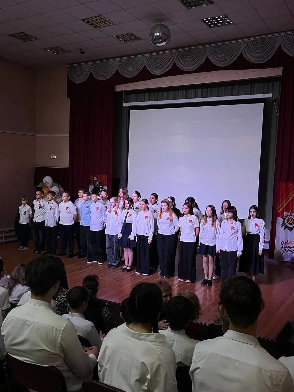 Стихи, которые не молчат. Песни, которые не отпускают 🎤  Говорят, что война заканчивается тогда, ког