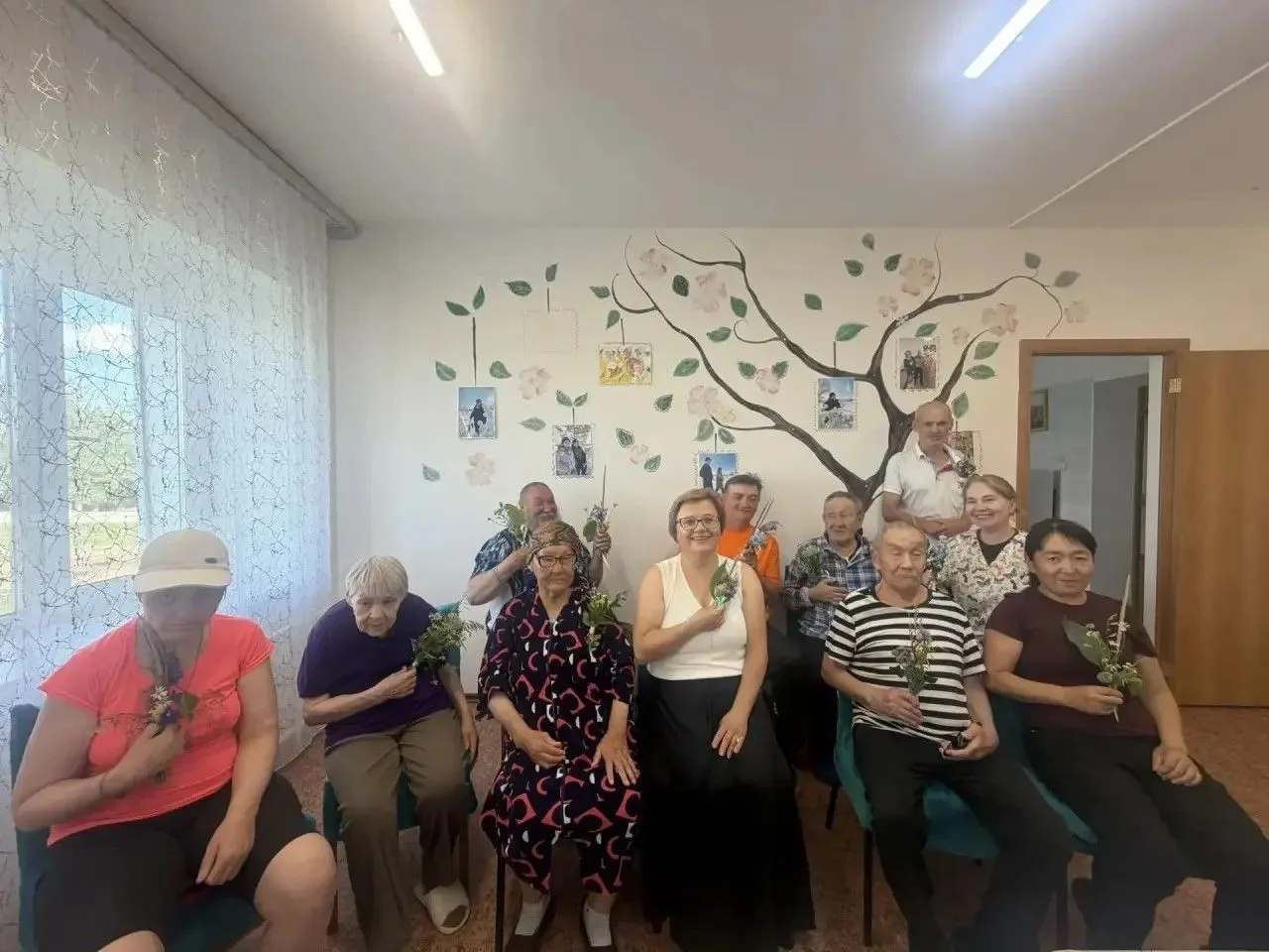 24 июля, в День флориста, для проживающих в доме-интернате для пожилых и инвалидов в по...
