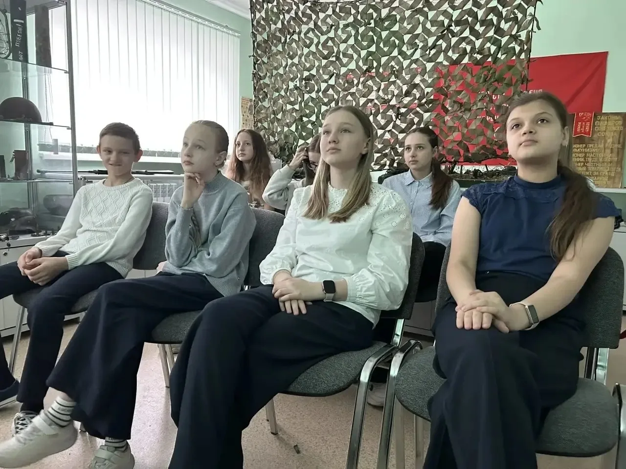 🚀 Путешествие к звёздам Накануне Дня космонавтики активисты школьного музея 8 «Б» класса казачьей на