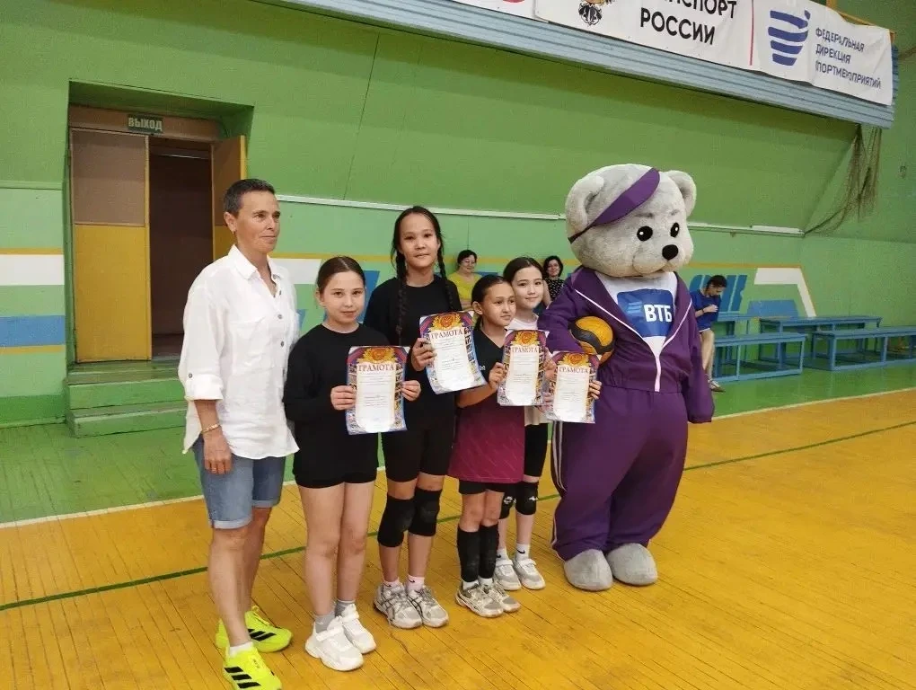 🏐🏐🏐11 июня состоялись соревнования по парковому волейболу 🏐🏐🏐

👍👍👍Парковый волейбол — это у