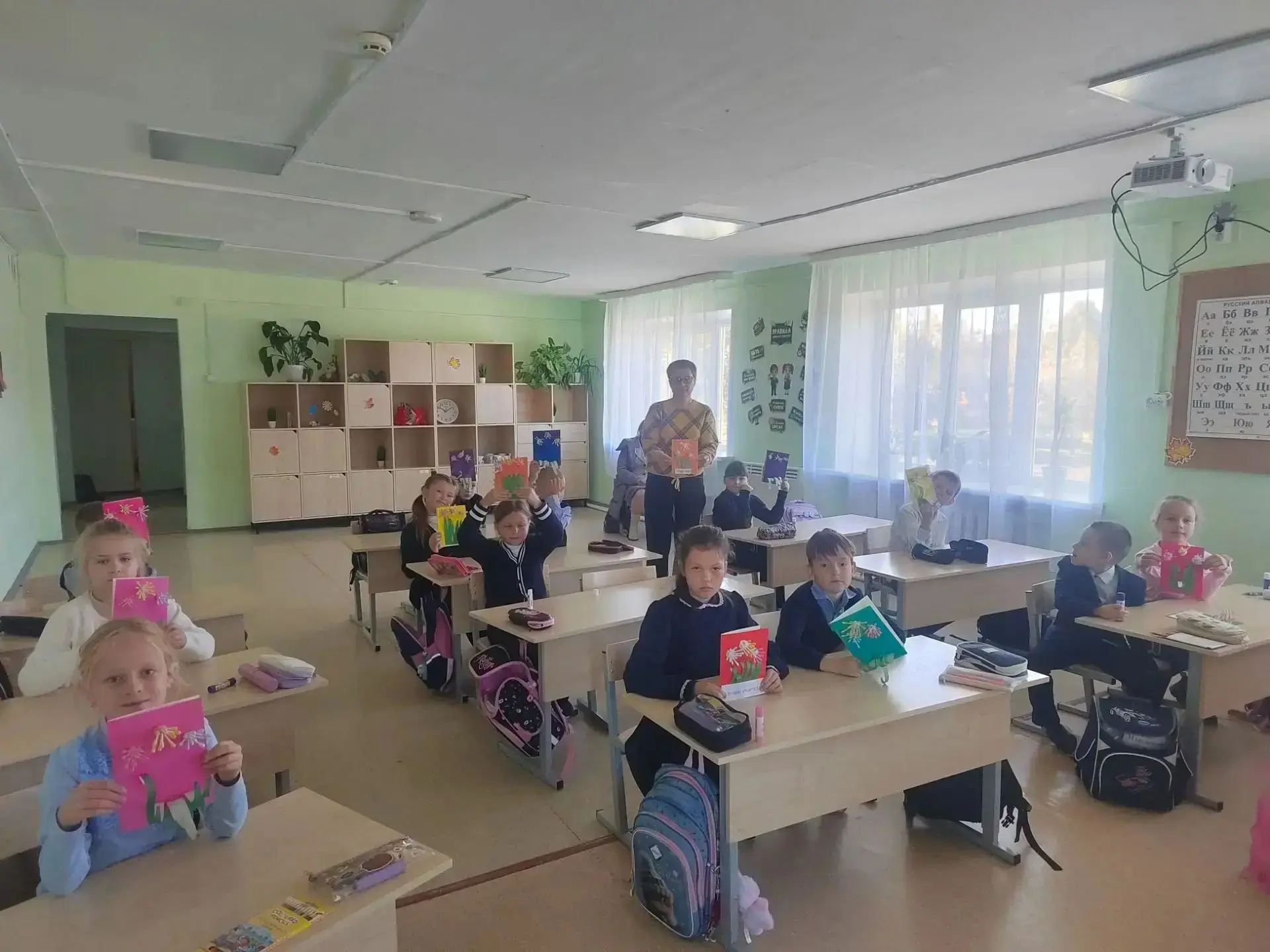 💥В преддверии Дня учителя работники Санталовского Дома культуры  заглянули в школу к р...