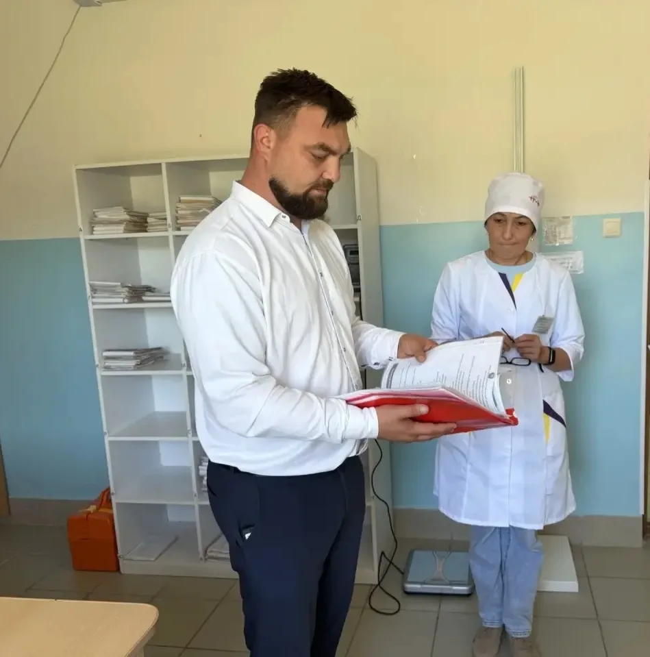 Сегодня заместитель главного врача Фархад Ильдарович Латыпов и главная медицинская сест...