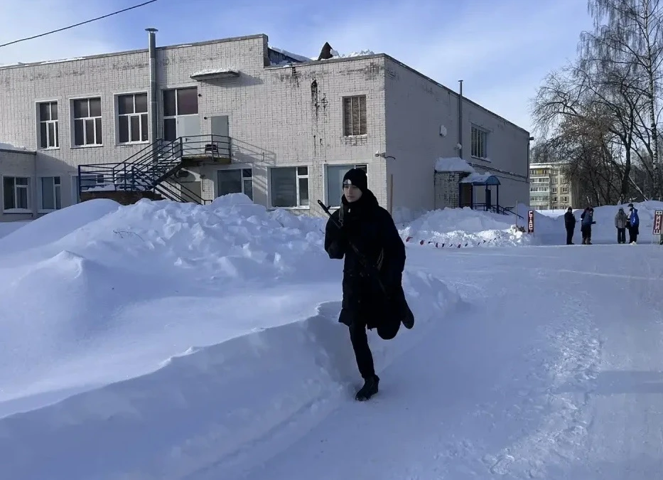 Один день из армейской жизни 🪖  В пятницу в Лицее состоялась захватывающая военно-спортивная игра, в
