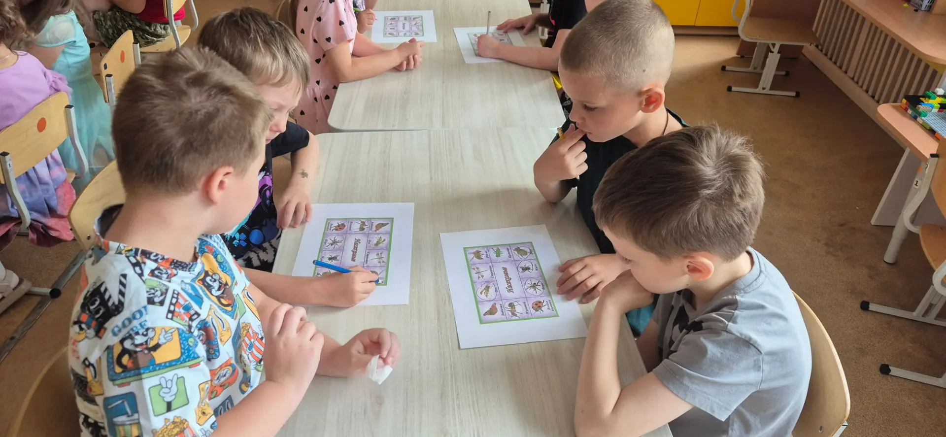 🐞 Удивительное рядом: знакомимся с миром насекомых! 🐜

Сегодня в старшей группе у ребята вместе с 