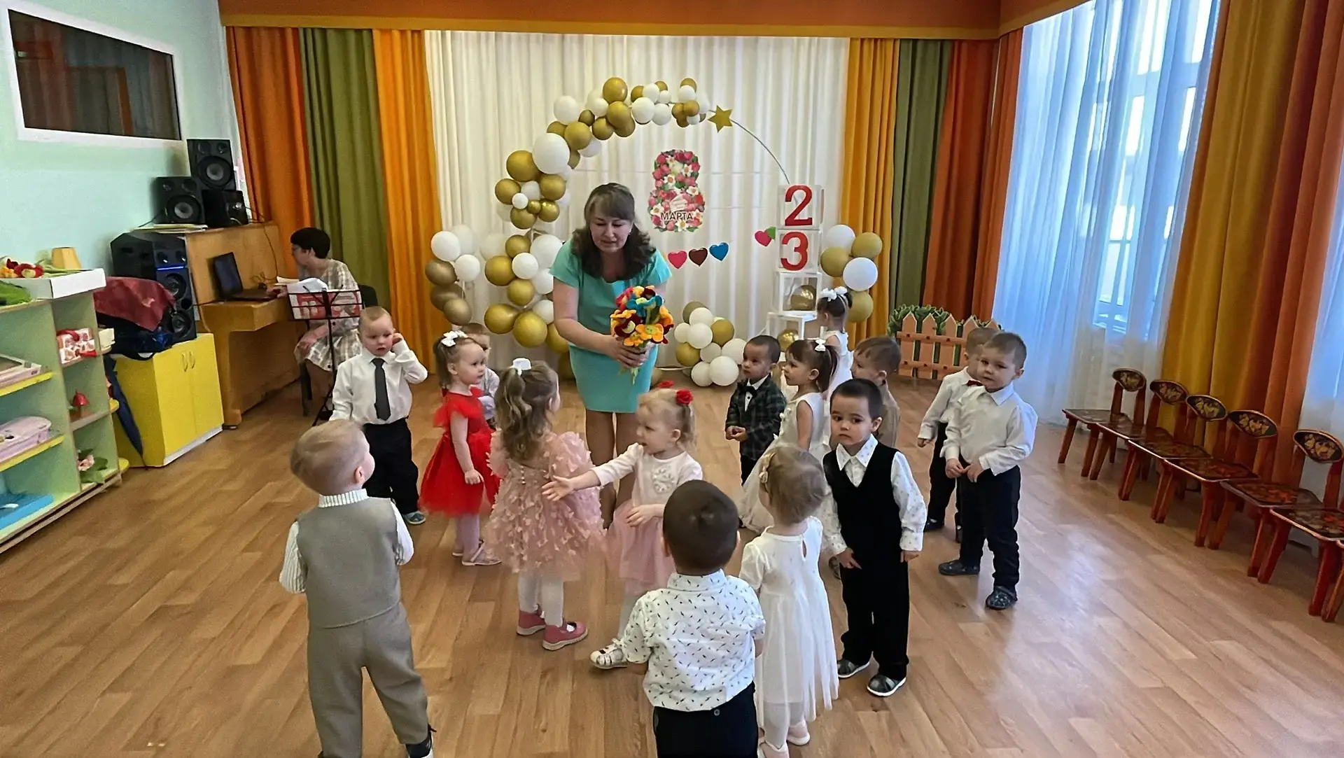 Самый нежный утренник к 8 Марта в группе раннего возраста!