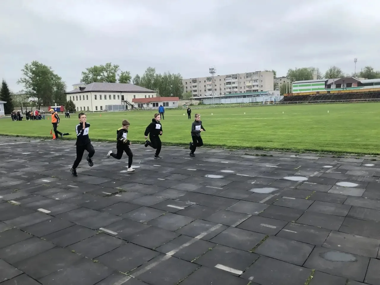 12-14 мая на стадионе "Труд" проходили соревнования по легкоатлетическому многоборью "Ш...