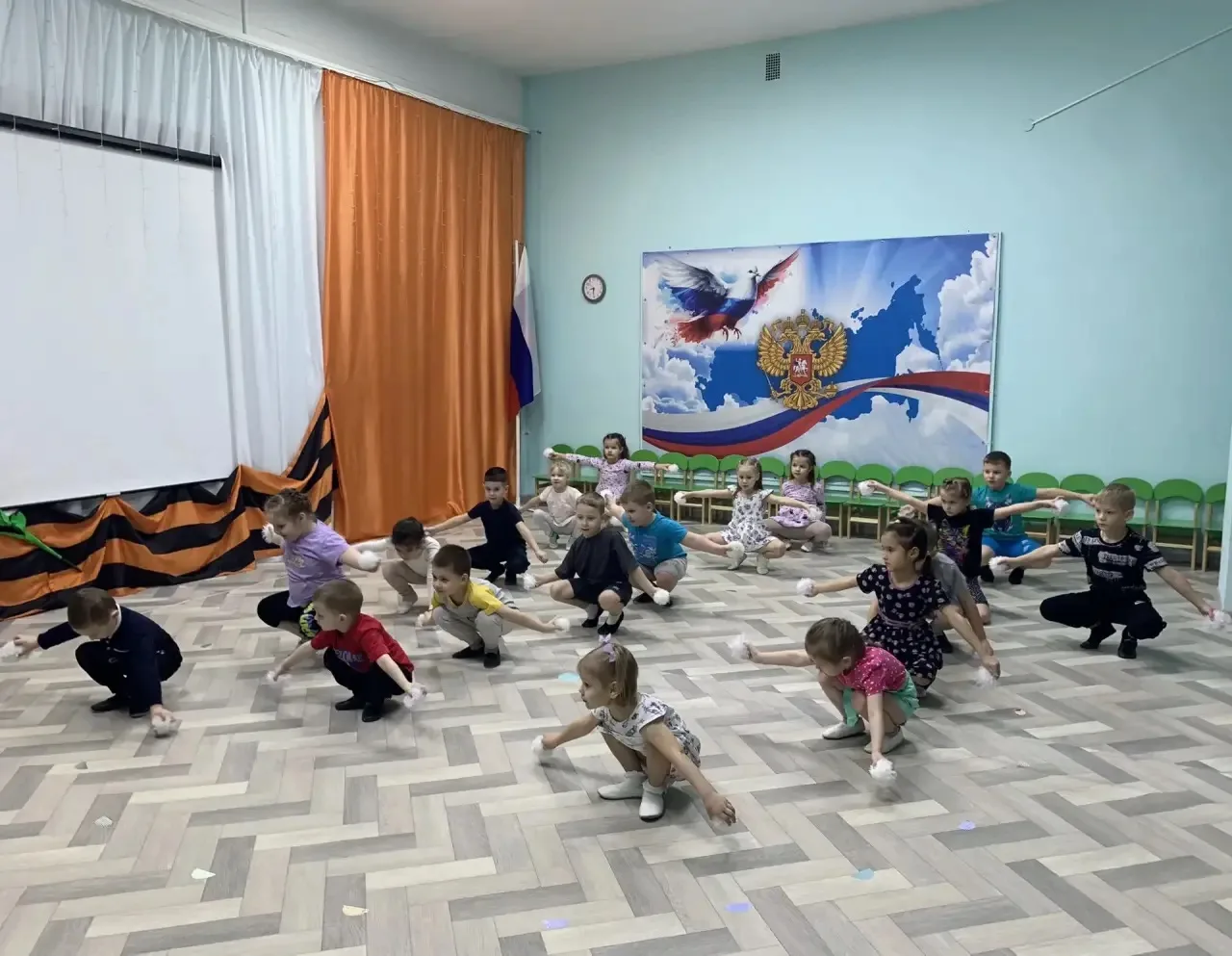 «ДА ЗДРАВСТВУЕТ ЗАРЯДКА!»