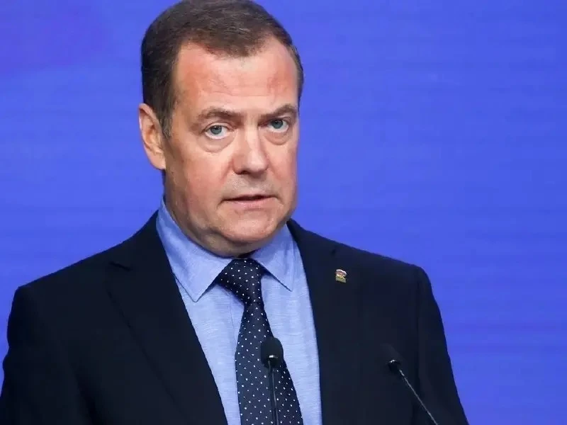 Медведев назвал "ложью врага" слухи о мобилизации в России 

Остальные заявления:

— В мобилизации в