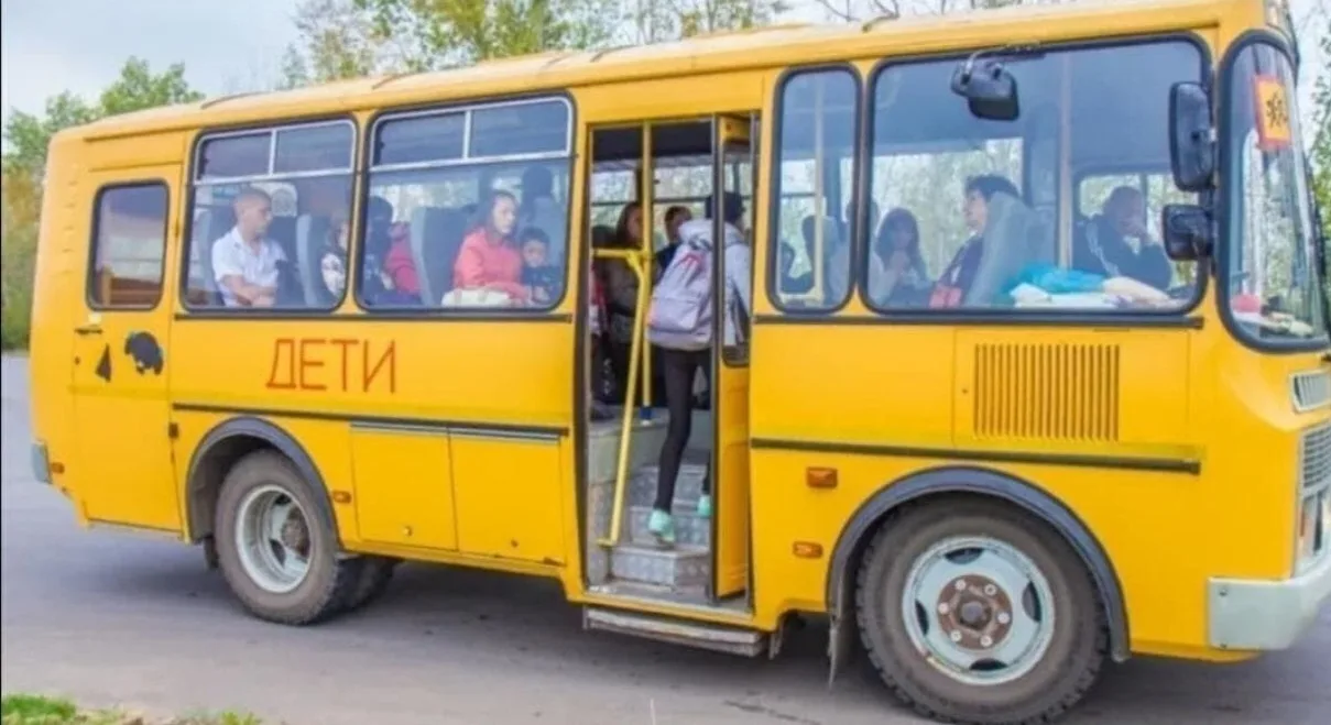 В КГОБУ Арсеньевская КШ СРОЧНО  требуется водитель (категории D).   Обращаться по телеф...