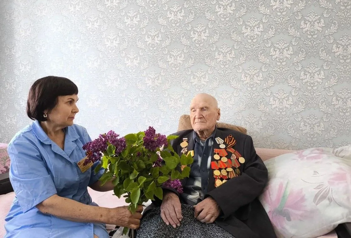 🌸 Сирень для Победителя: весна в доме Павла Спиридоновича Калинина