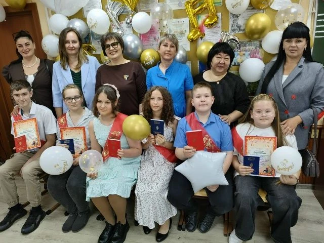 29 мая 2026 года в Детской школе искусств №60 с. Безруково состоялся незабываемый Выпускной.
Праздни