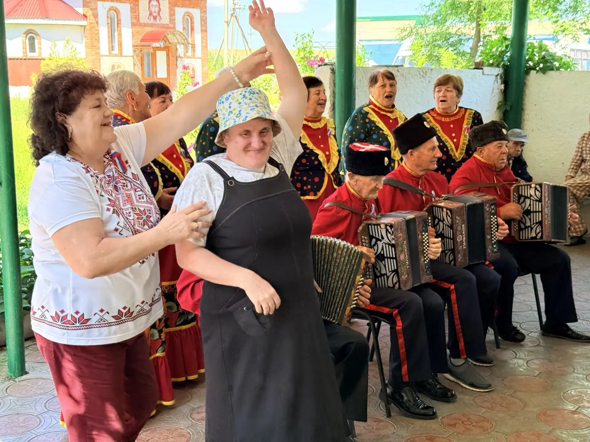 Концерт в честь Дня России   В ГБСУСОН «Свистухинский Центр» прошёл праздничный концерт, посвящённый
