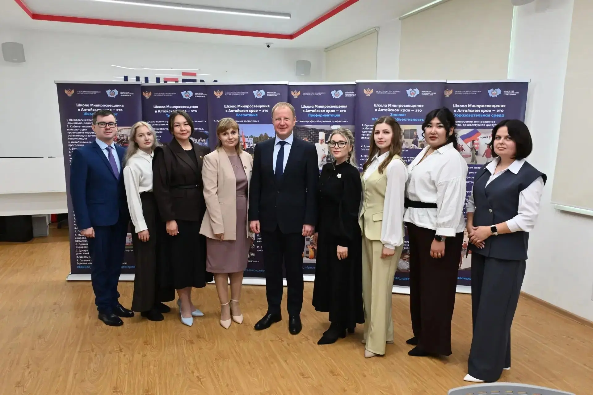 Сегодня в Правительстве Алтайского края состоялась важная встреча Губернатора  с земски...