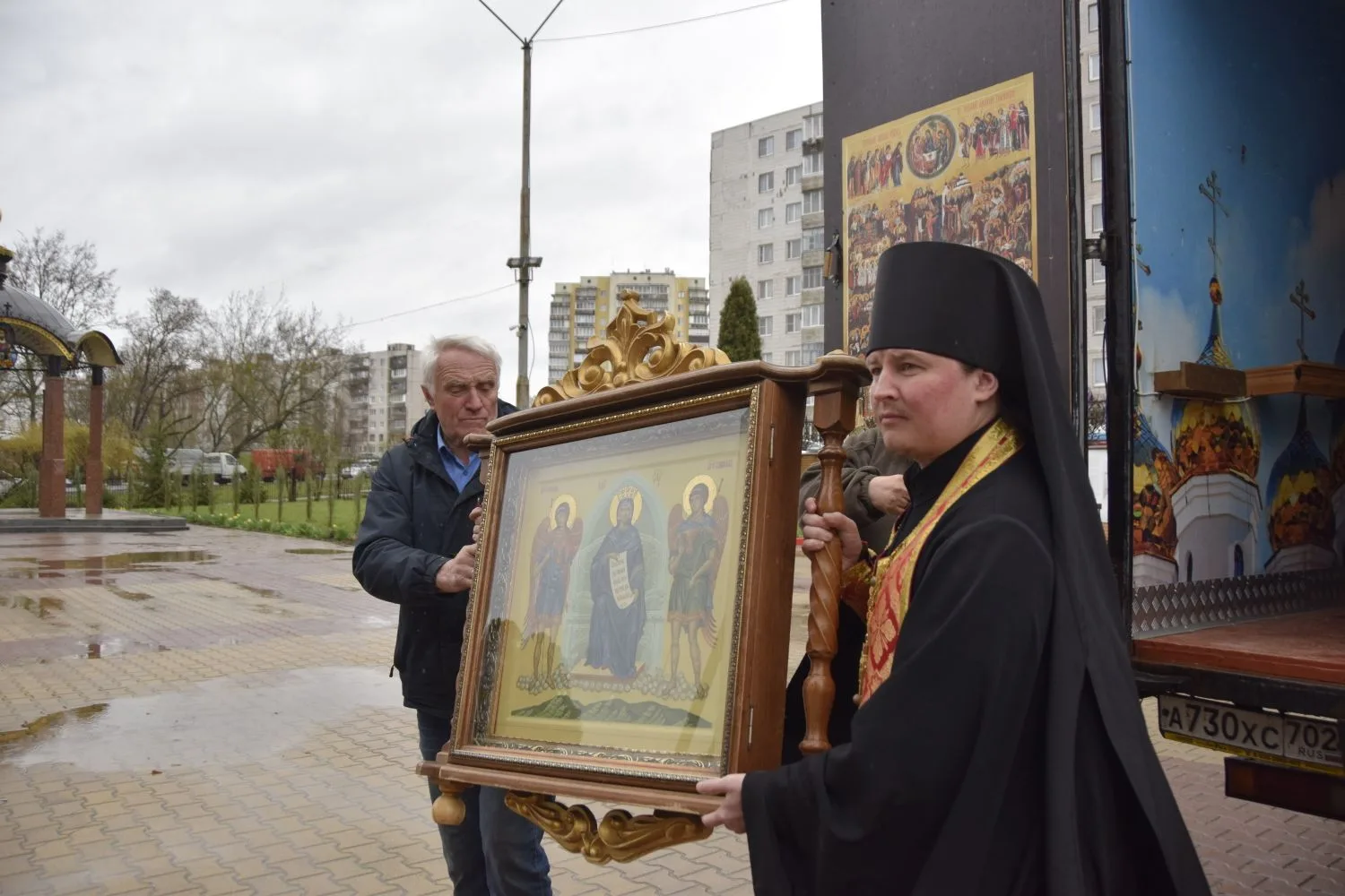 📹📸 В Александро-Невский кафедральный собор Старого Оскола прибыла копия великой святы...