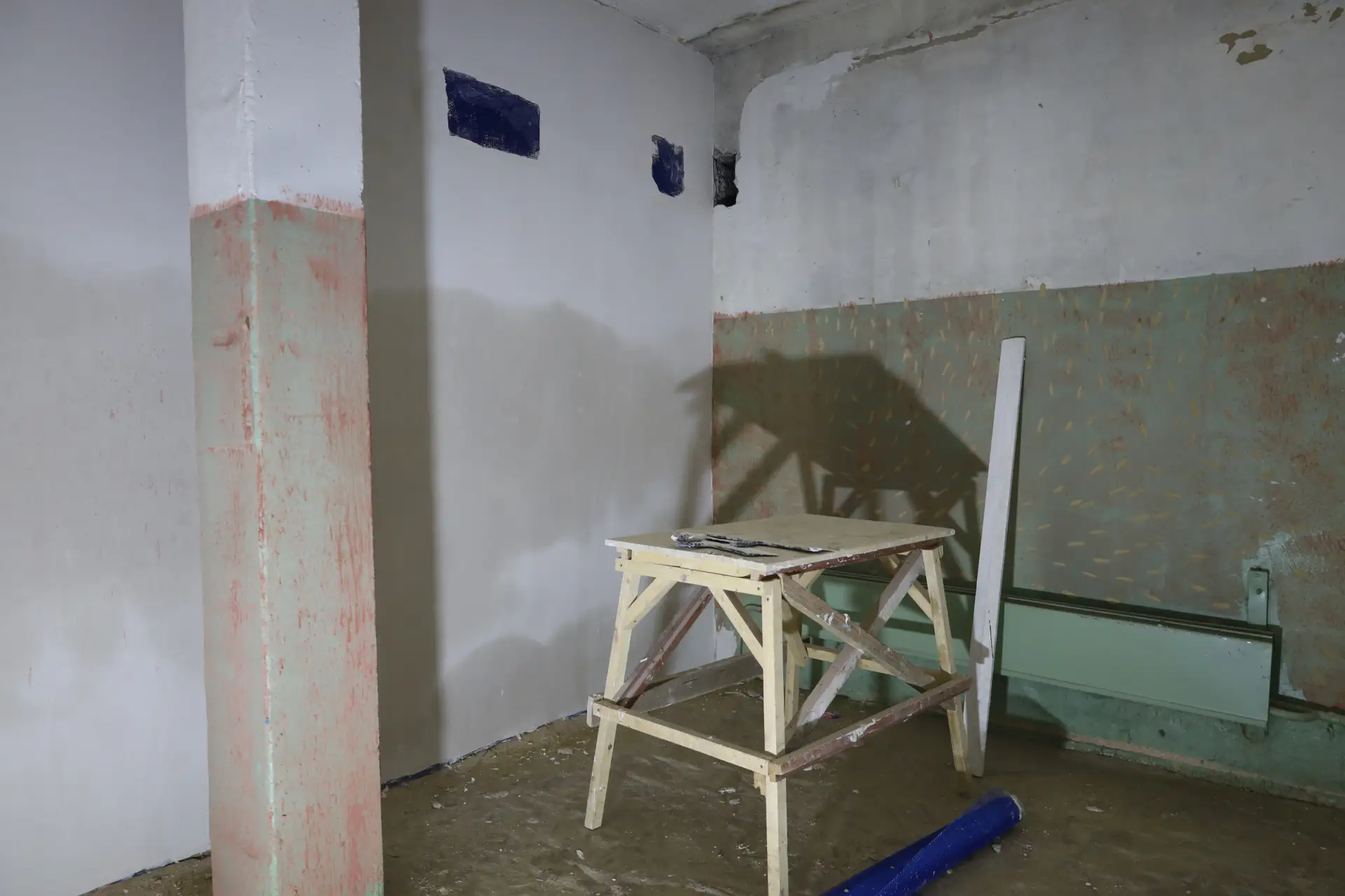 Чтение - вот лучшее учение!  В Новомосковске приступили к капитальному ремонту библиотеки № 9. Это с