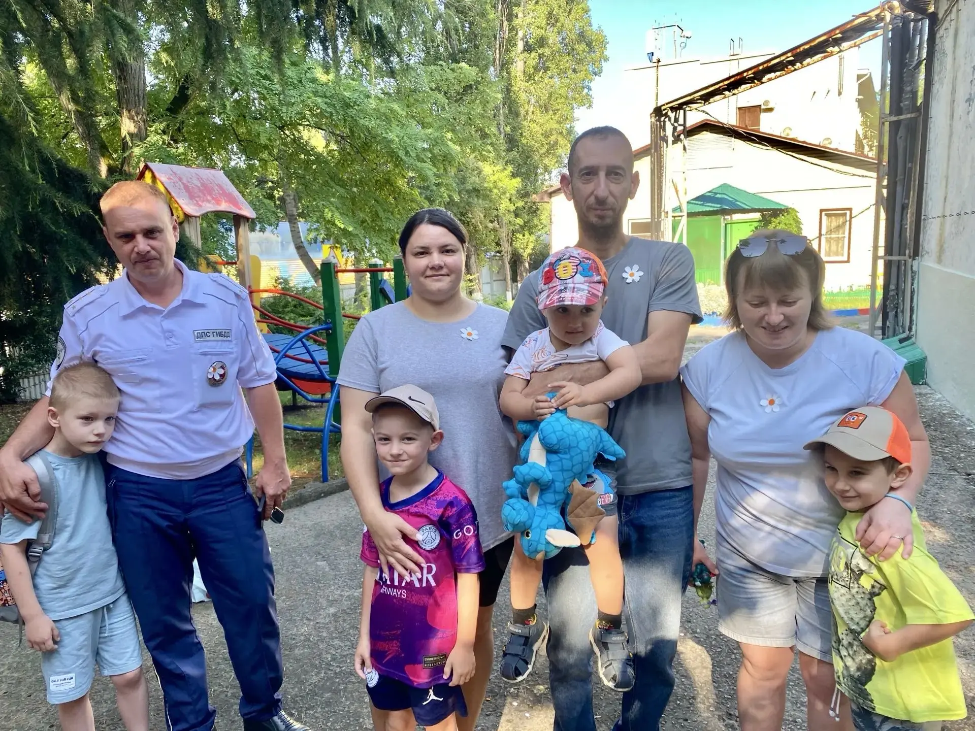 Ежегодно в туапсинском "Колобке" педагоги проводят  мастер - класс с детьми и родителями по изготовл