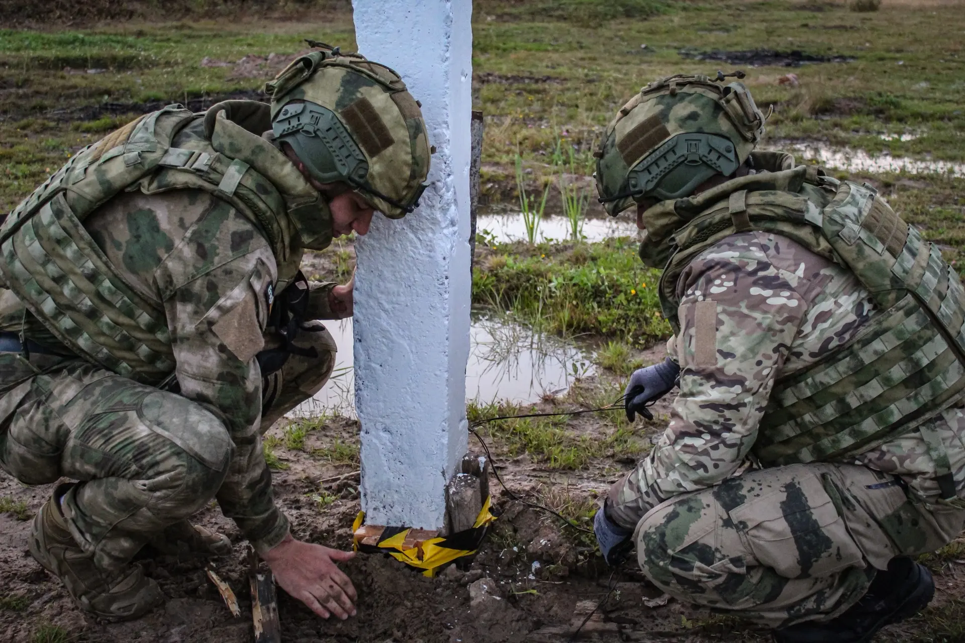 В Сыктывкаре стартовал конкурс профессионального мастерства групп разминирования Росгва...