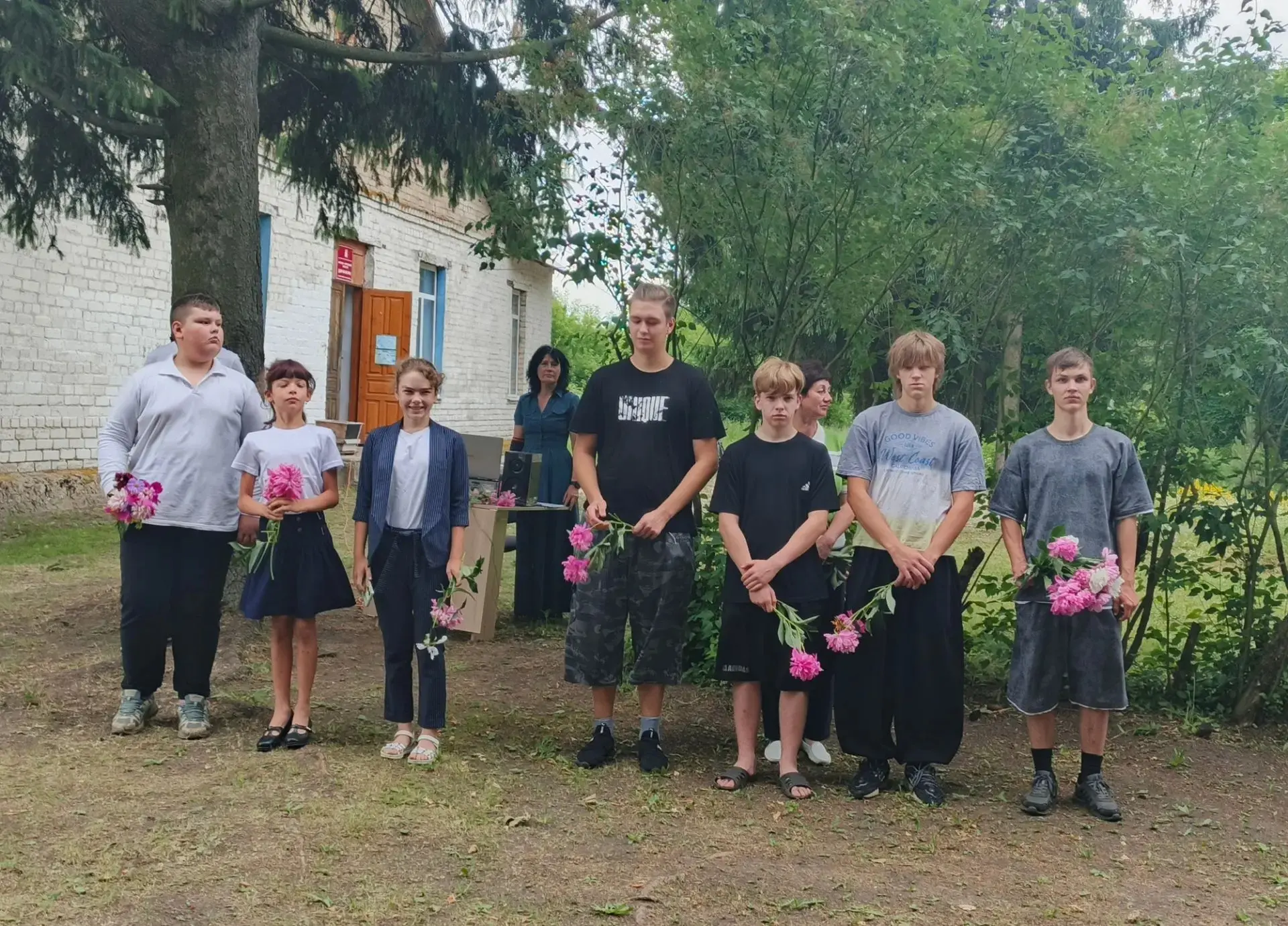 22 июня — День памяти и скорби…

Этот день напоминает нам обо всех погибших в боях, замученных в фаш