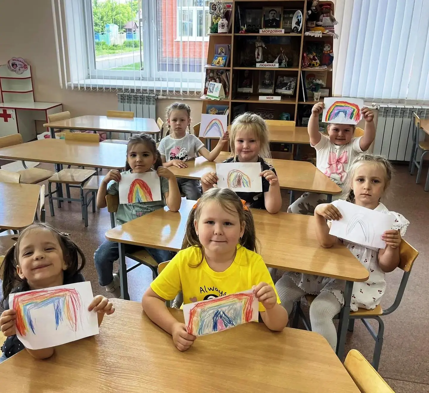 🌈Семь цветов радости: в «Звёздочке» ⭐️ прошёл «День радуги»!