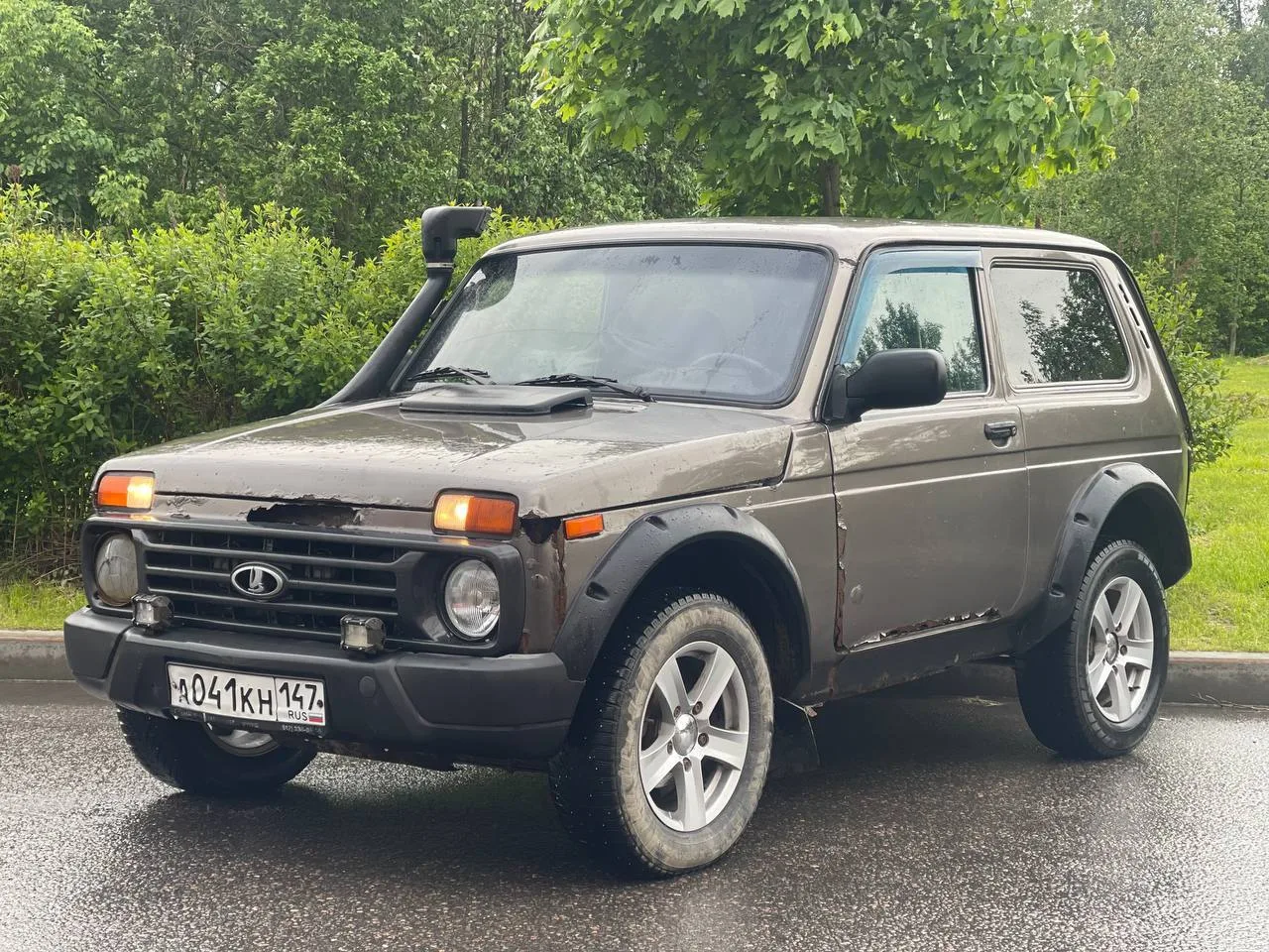 LADA Niva Urban 
1.7 МКПП 4WD 2015 год 

✅На полном и уверенном ходу
✅Все понижайки работают 
✅Техни