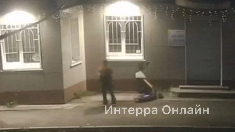 ☹️ Очередной инцидент с электросамокатом

Очередной неприятный случай с электросамокатом произошёл н
