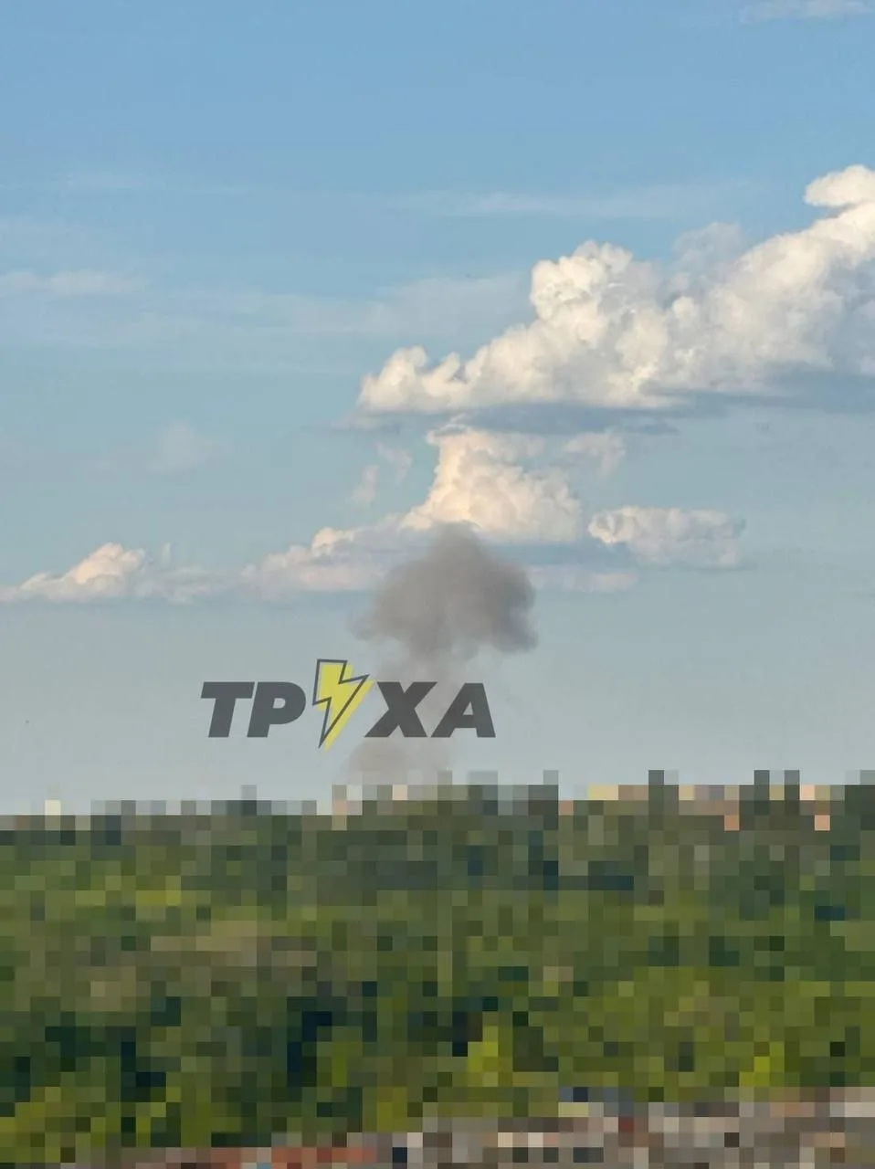 В Полтаве поднимается дым после прилётов